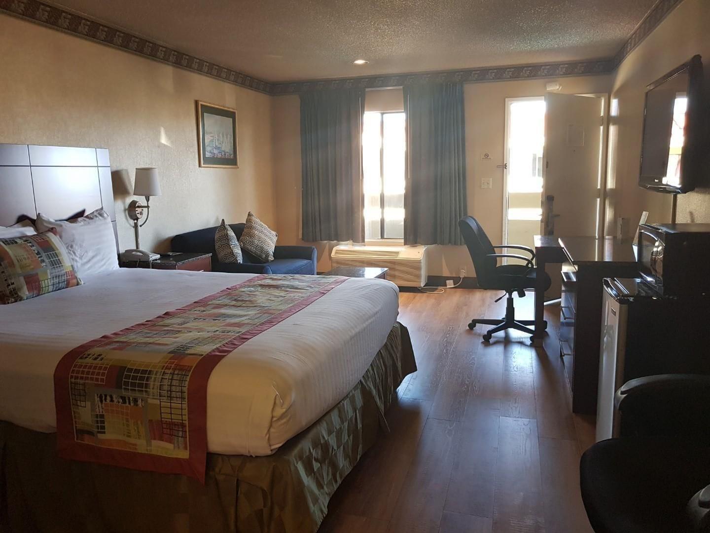 Travelodge By Wyndham Costa Mesa Newport Beach Hacienda Exterior foto